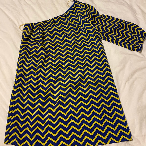 Akira one shoulder dress - Picture 1 of 2